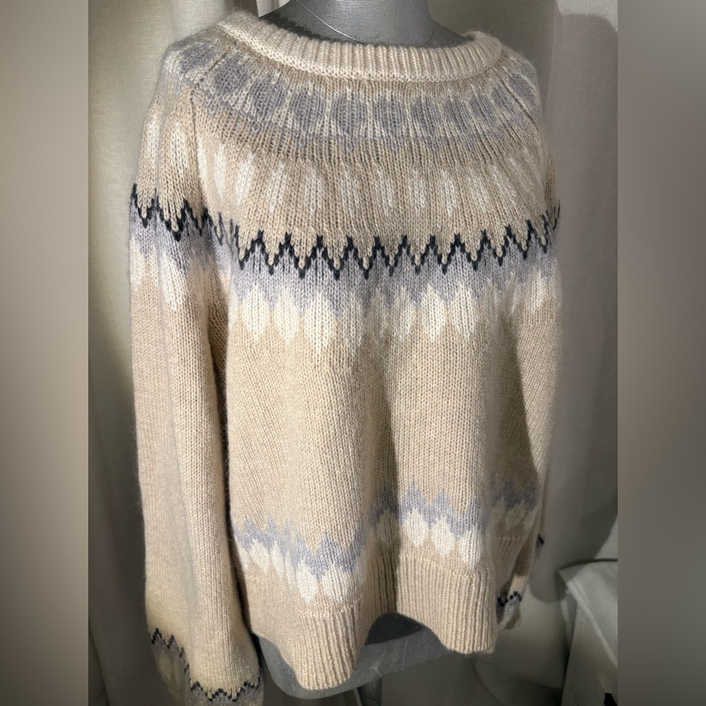 Women's Cream Patterned Sweater - Picture 9 of 12